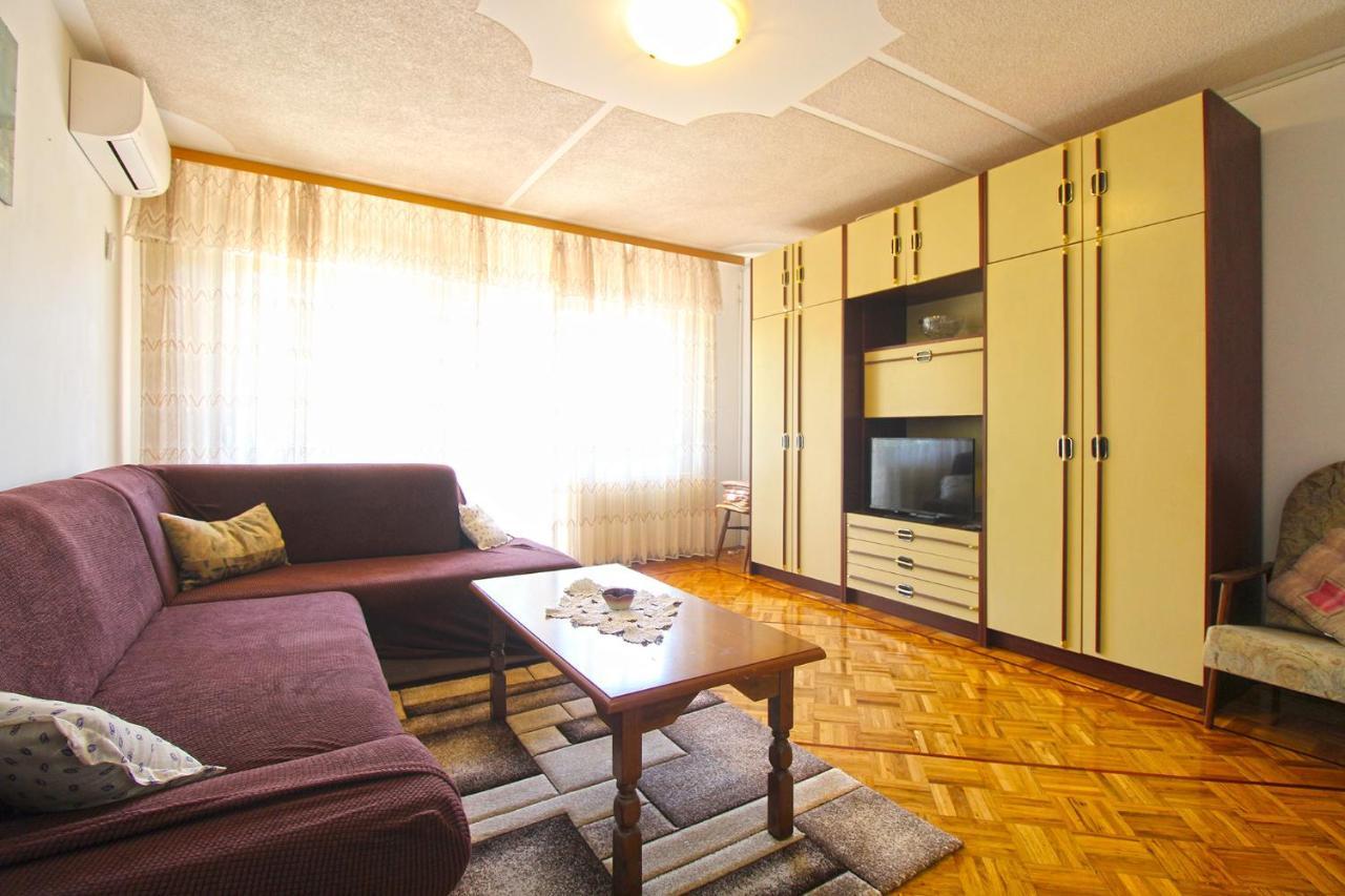 Marija 1198 Apartment