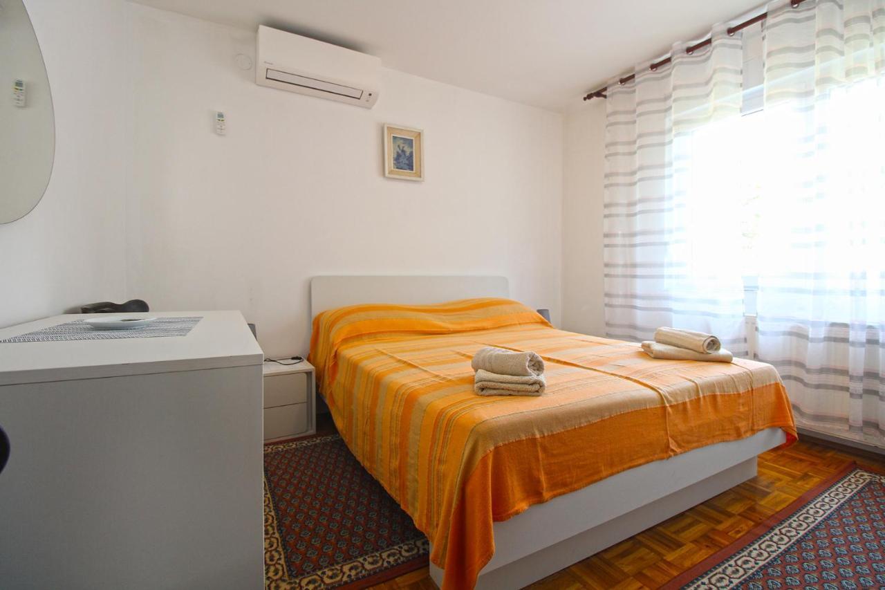 Apartment Marija 1198 *