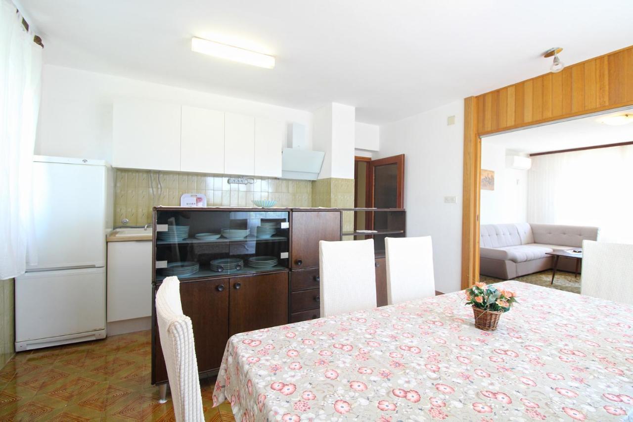 Apartment Marija 1198 *